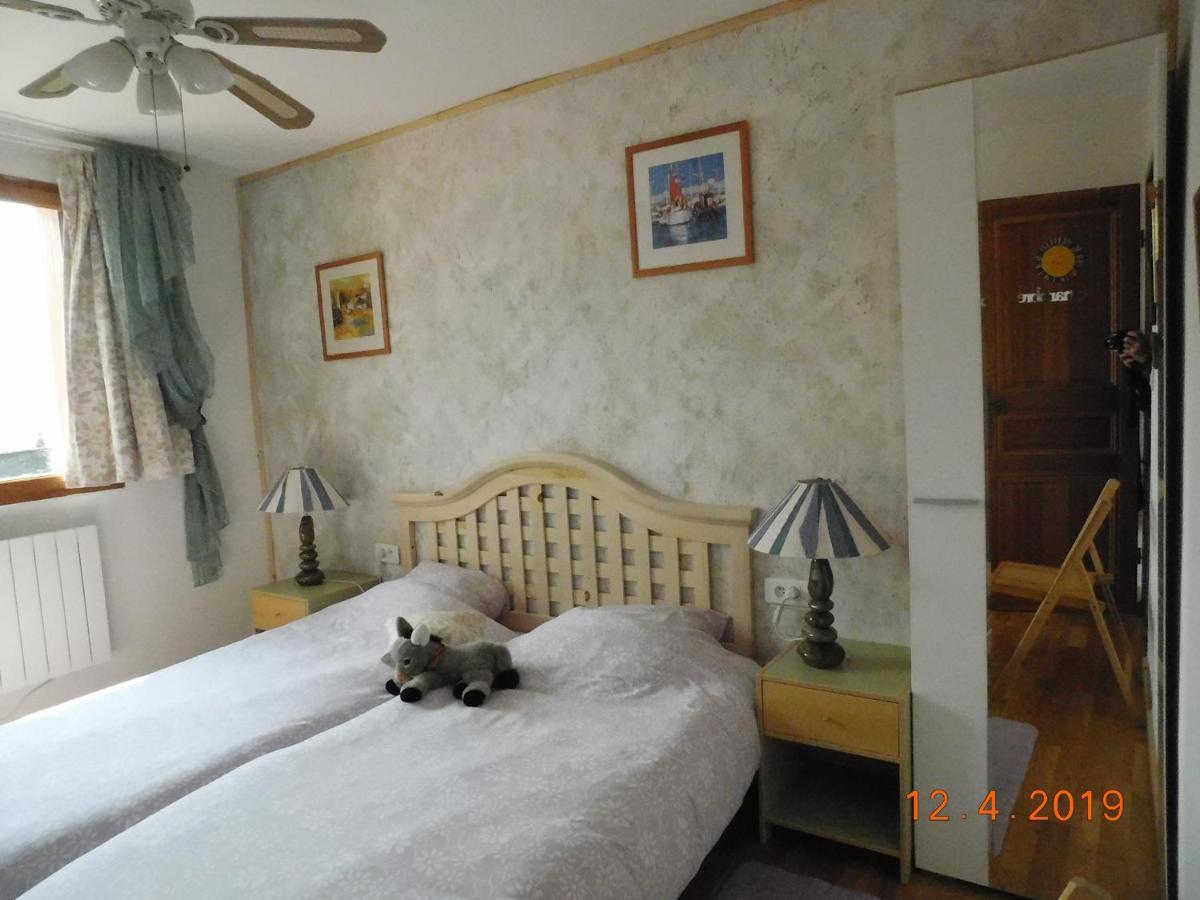 Chez Nous. B & B Bassy Exterior foto